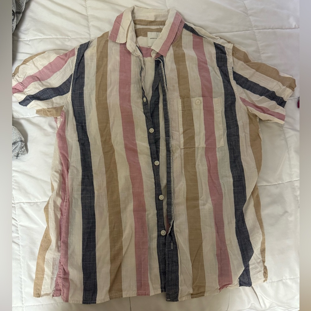 American eagle men’s button down shirt